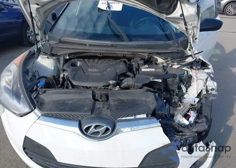 2016 Hyundai Veloster z USA, uszkodzony, nr VIN KMHTC6AD0GU262494